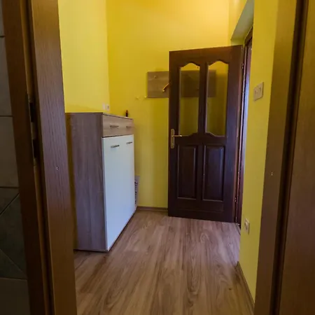 And Natasa Apartment